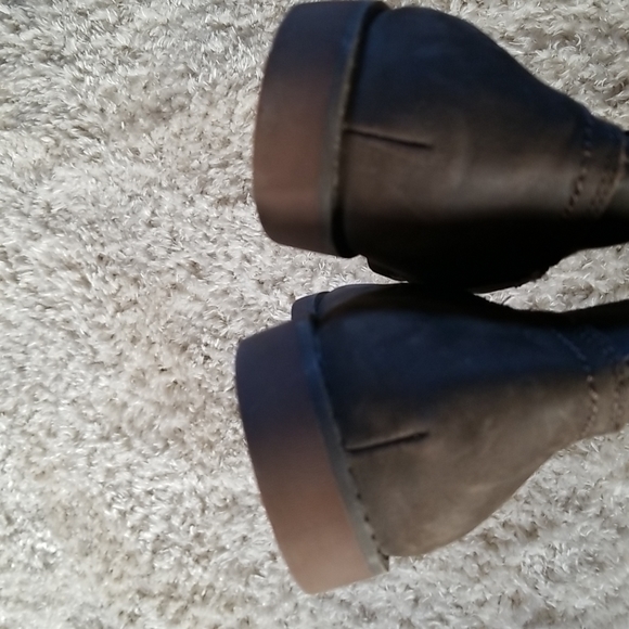 Ugg Brown Boots Size 6 - Picture 4 of 7